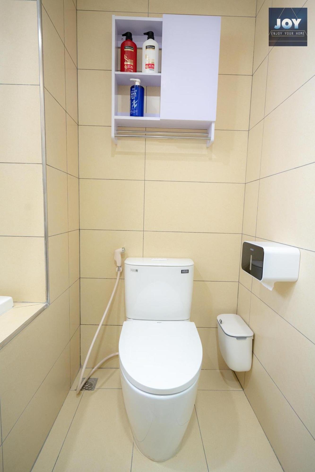 Khách sạn hẻo lánh Joy Tay Ho
